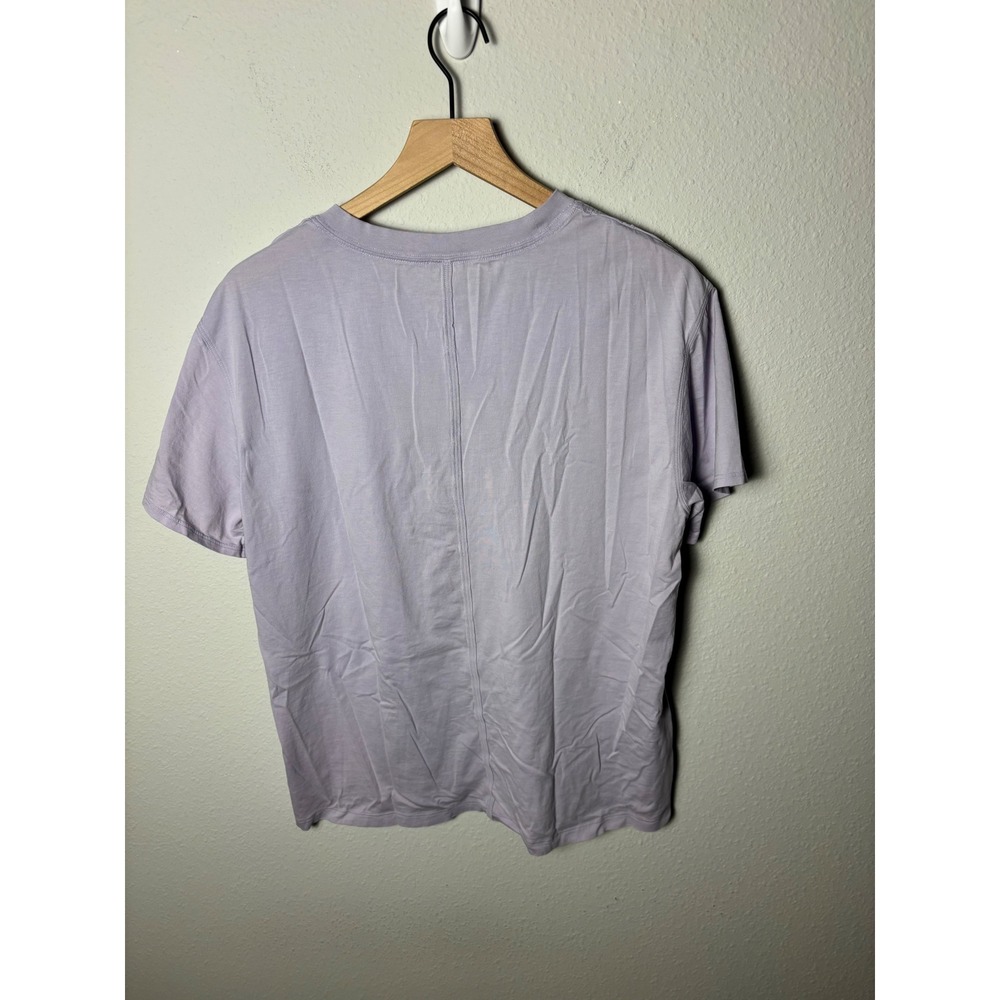 Lululemon All Yours Boyfriend Tee Faint Lavender Size 8 Short Sleeve T-Shirt - Picture 2 of 4